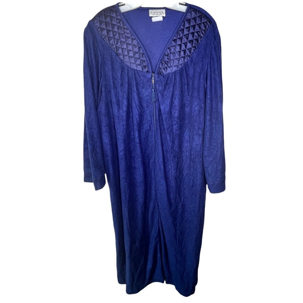 Vintage Basic Editions Robe - Picture 1 of 7